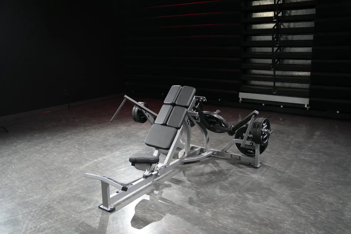 Why the Hammer Strength Super Fly is a Must-Have for Performance Facilities