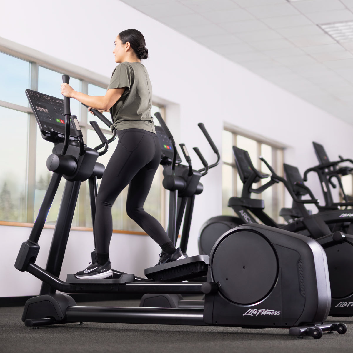 Life Fitness Aspire Series Cross Trainer SL Console